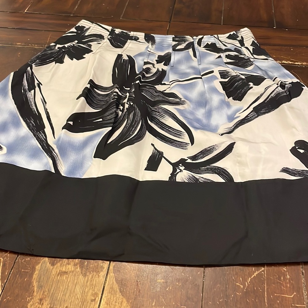 NWT BCBG Max Azria skirt
